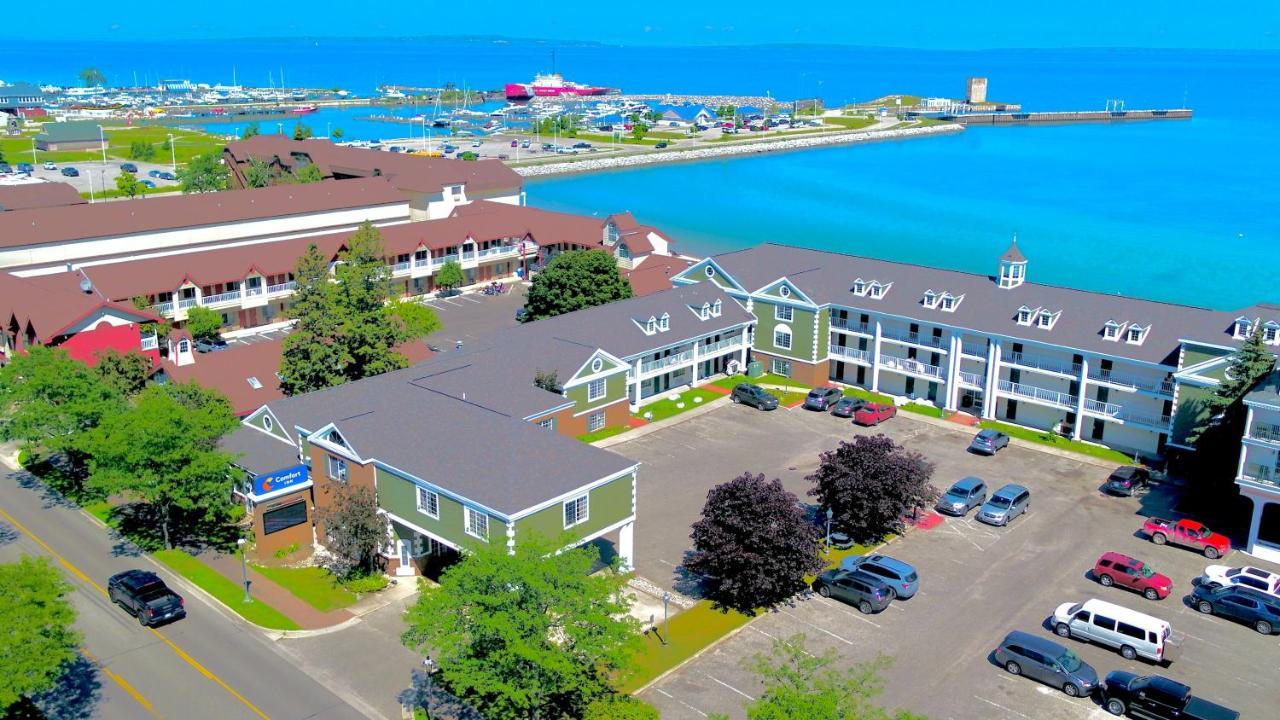 Comfort Inn Lakeside Маккино Сити Экстерьер фото